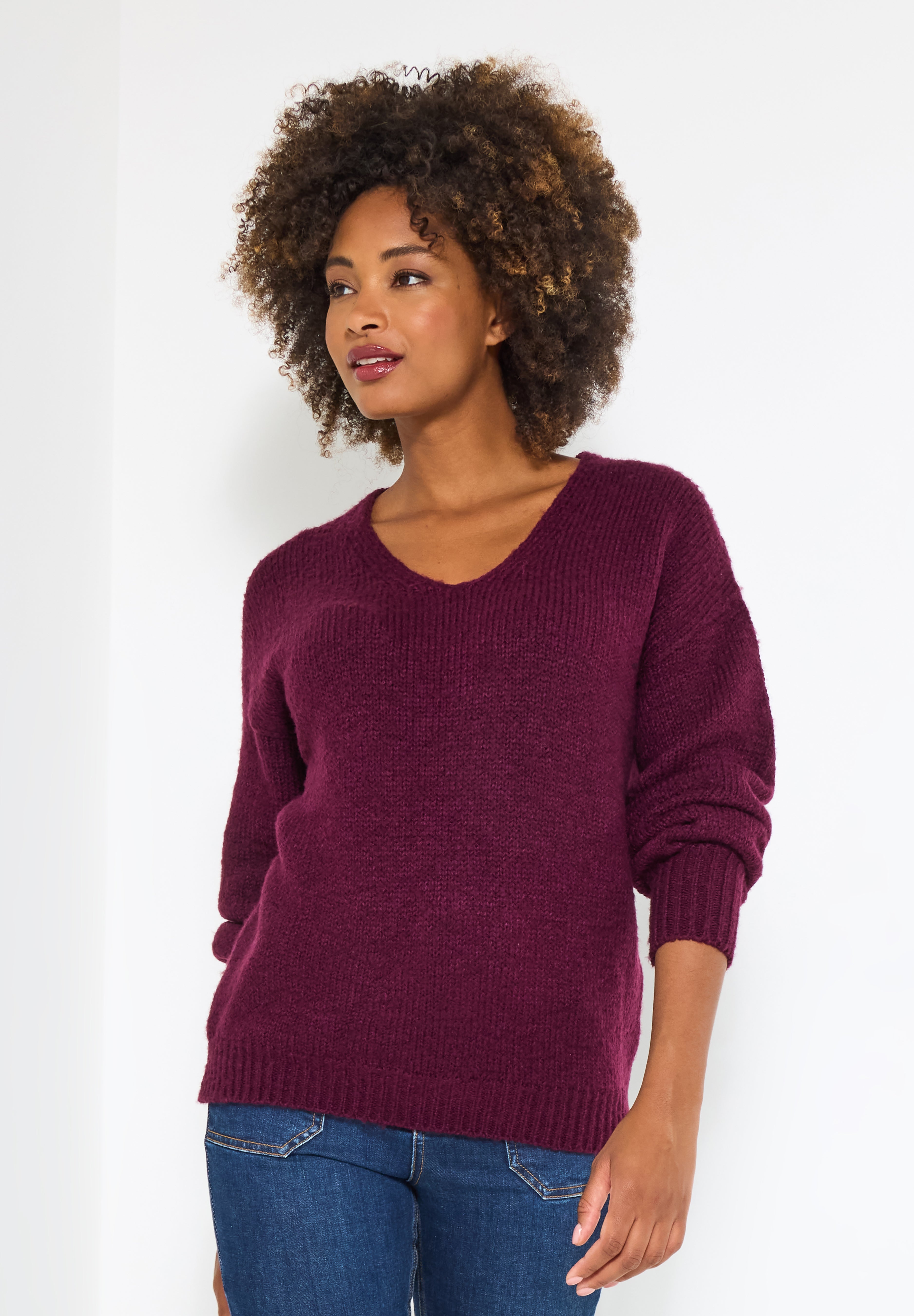 Cozy V-Neck Pullover Sweater image number 4