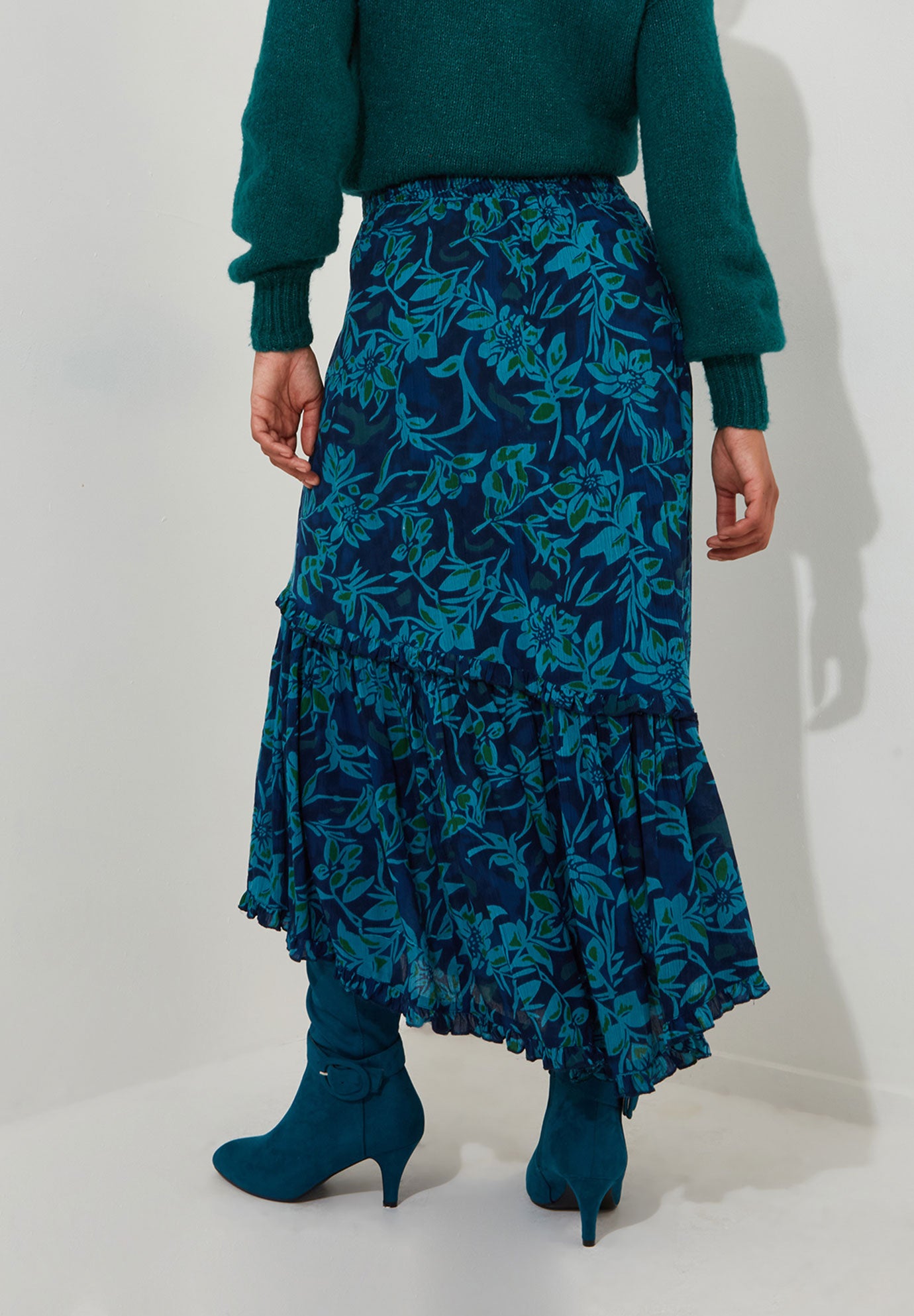 Crinkle Ruffle Maxi Skirt image number 4