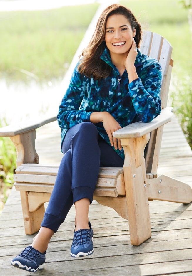 Microfleece Quarter-Zip Pullover image number 4