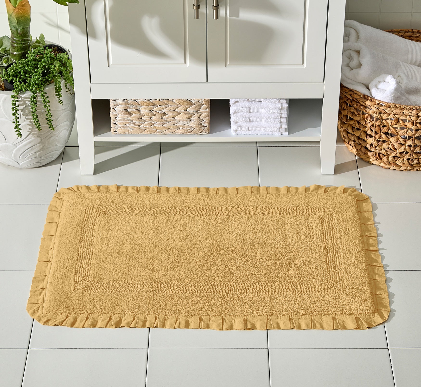 Rectangle Ruffle Bath Rug image number 0