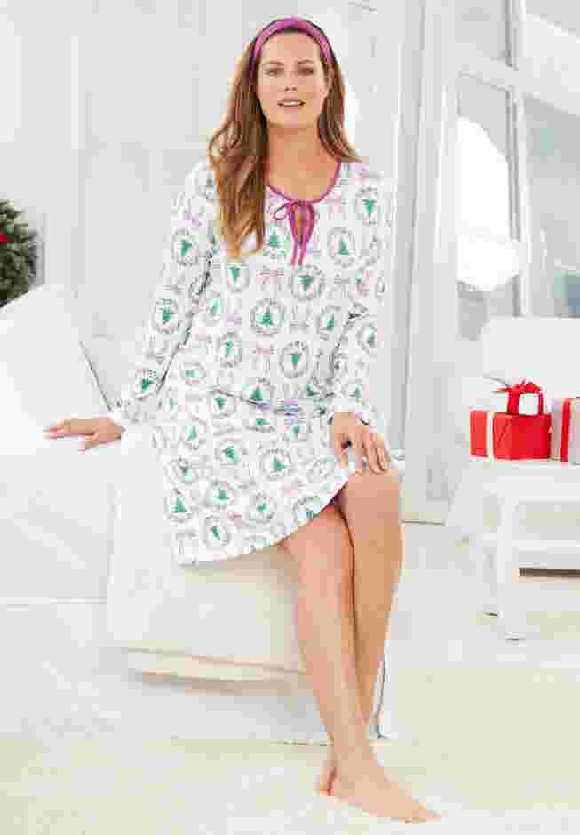 Dreams & Co.® Keyhole Gown & Headband image number 5