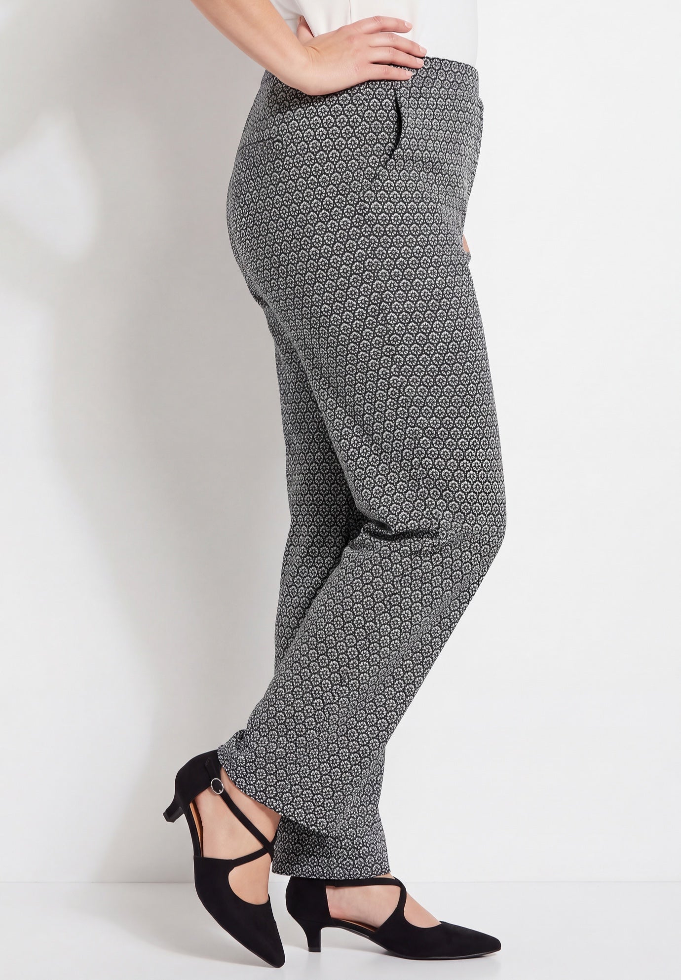 Suprema&reg; Pant image number 2