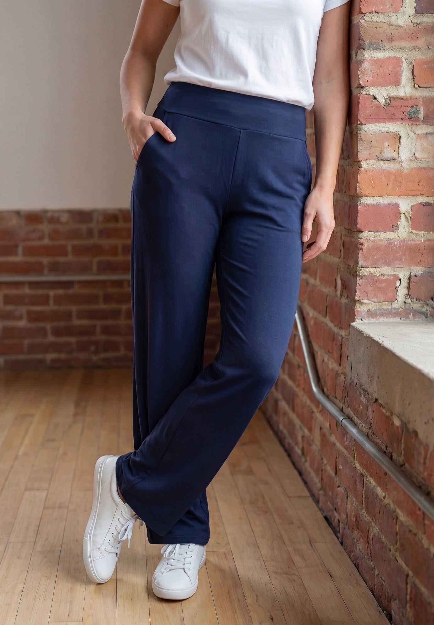All-Day No-Roll Straight-Leg Knit Pant image number 0