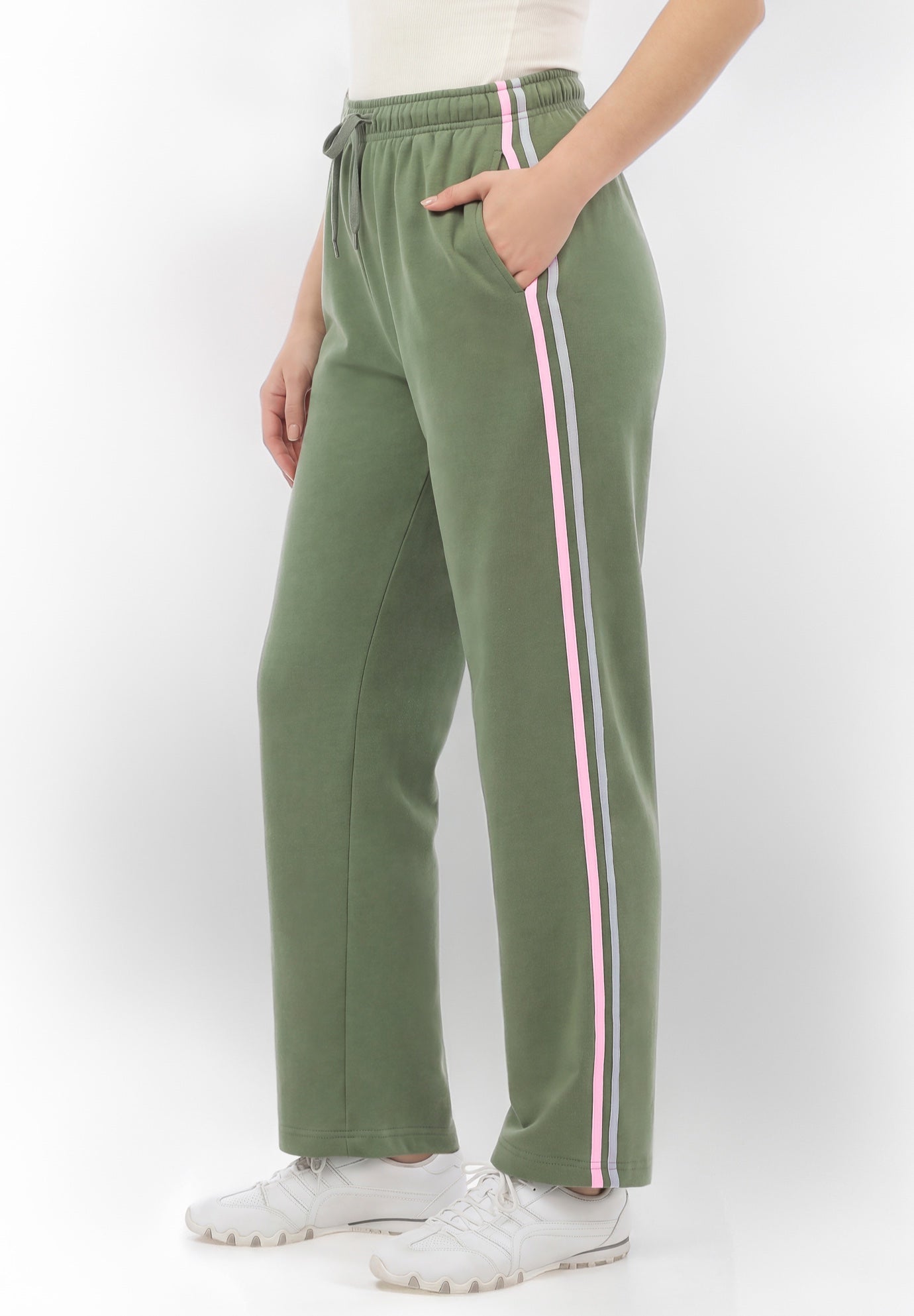 Better-Fleece Side-Stripe Pull-On Sweatpants image number 0