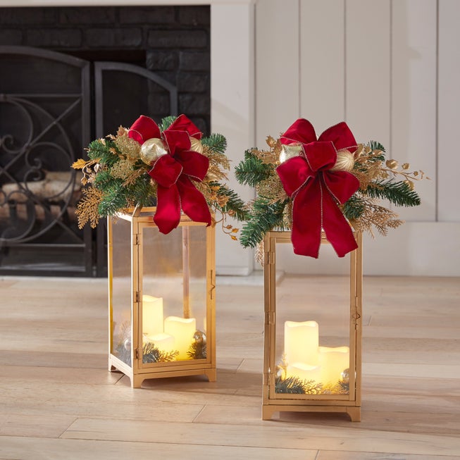 Pre-Lit Regal 24"H Gold Lanterns image number 0