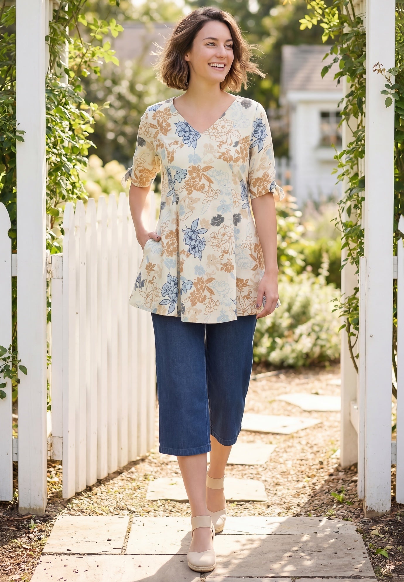 Elbow Tie-Sleeve Tunic image number 3