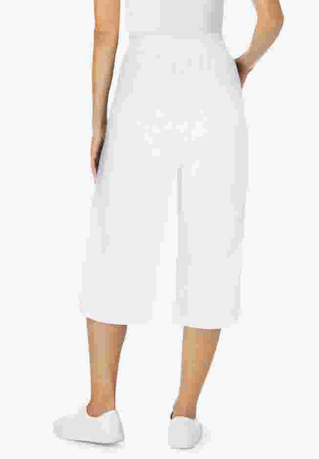 Womens Plus-Size Elastic-Waist Pull-On Knit Pocket Capri Pants image number 2