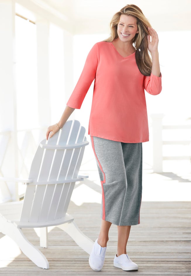 Perfect Three-Quarter Sleeve V-Neck Tunic image number 9