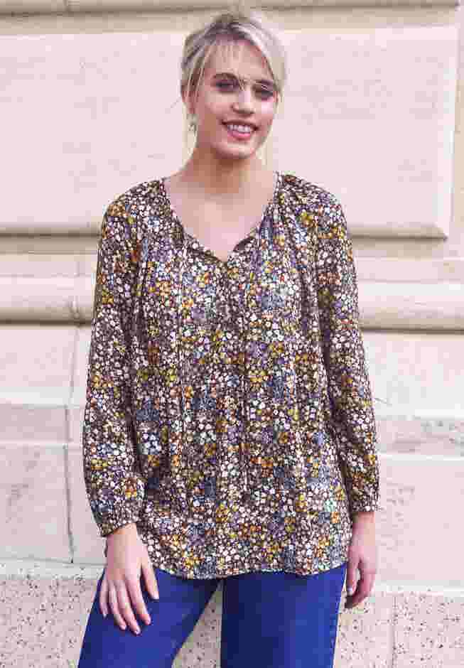 Tie Neck Peasant Tunic image number 0