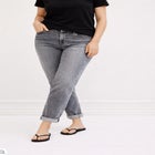 Mid-Rise Stretch 5-Pocket Relaxed Fit Boyfriend Jeans image number null