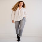 Stretch Mid-rise Relaxed Boyfriend Jeans image number null