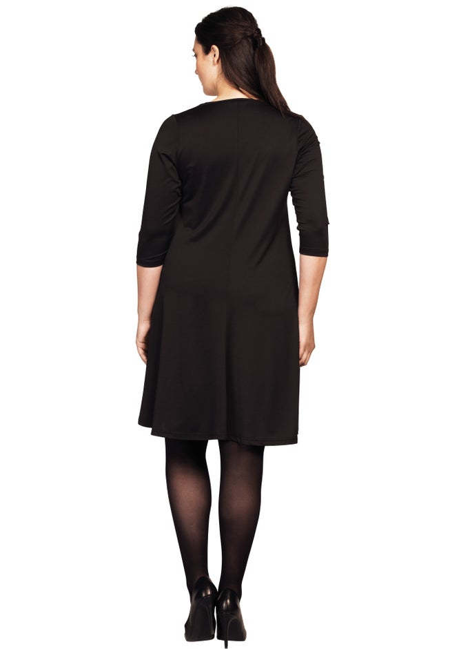 Madison Knit Three-Quarter Sleeve Dress image number 3