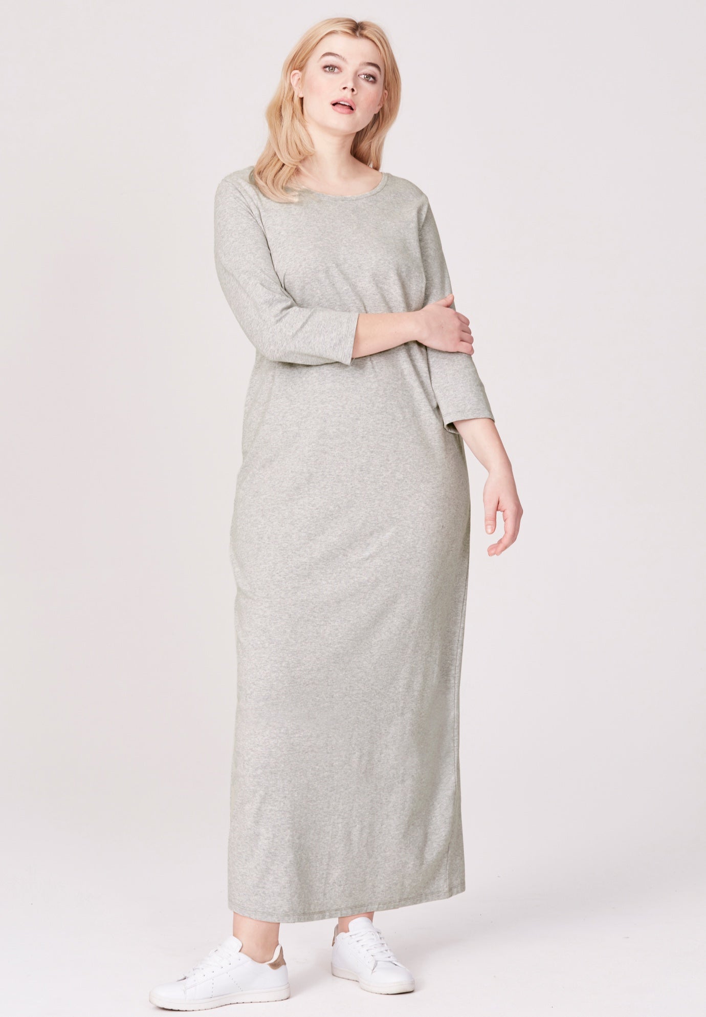 Three-Quarter Sleeve Knit Maxi Dress image number 0