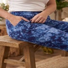 Side Pocket Ankle-Length Pull-On Stretch Knit Cotton Spandex Leggings image number 3