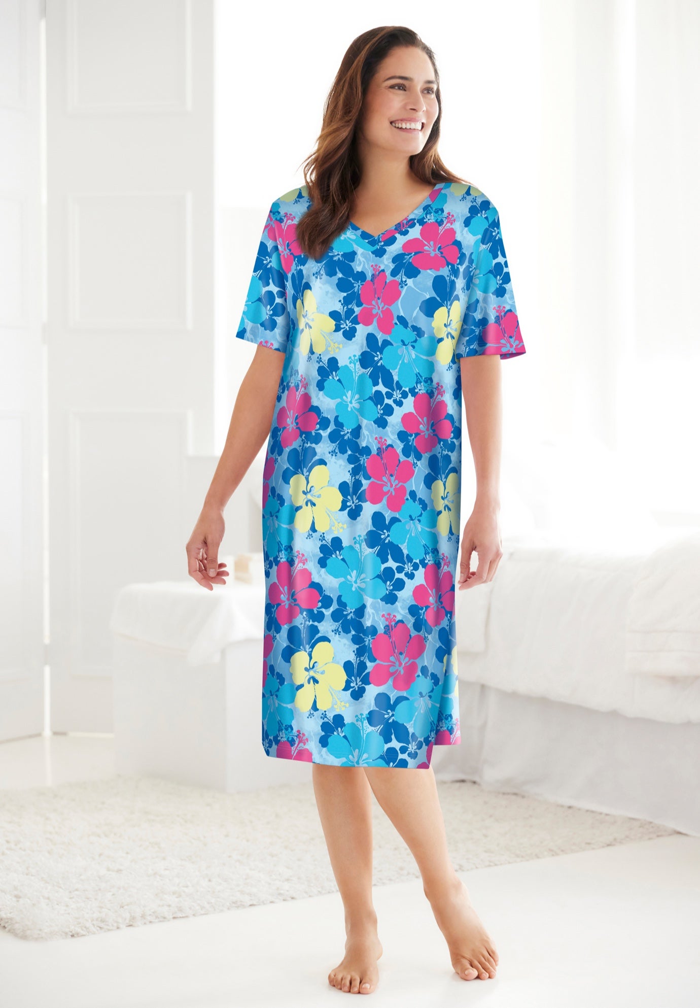 V-Neck Short Sleeve Knee-Length Cotton Sleepshirt image number 0