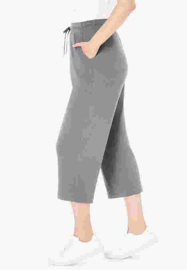 Sport Knit Capri Pant image number 2