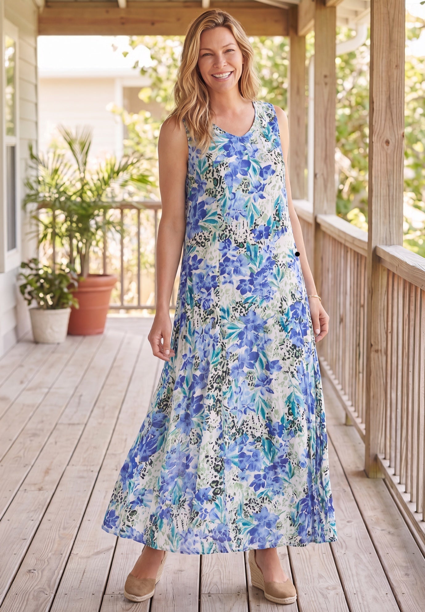 Sleeveless Crinkle Dress image number 0