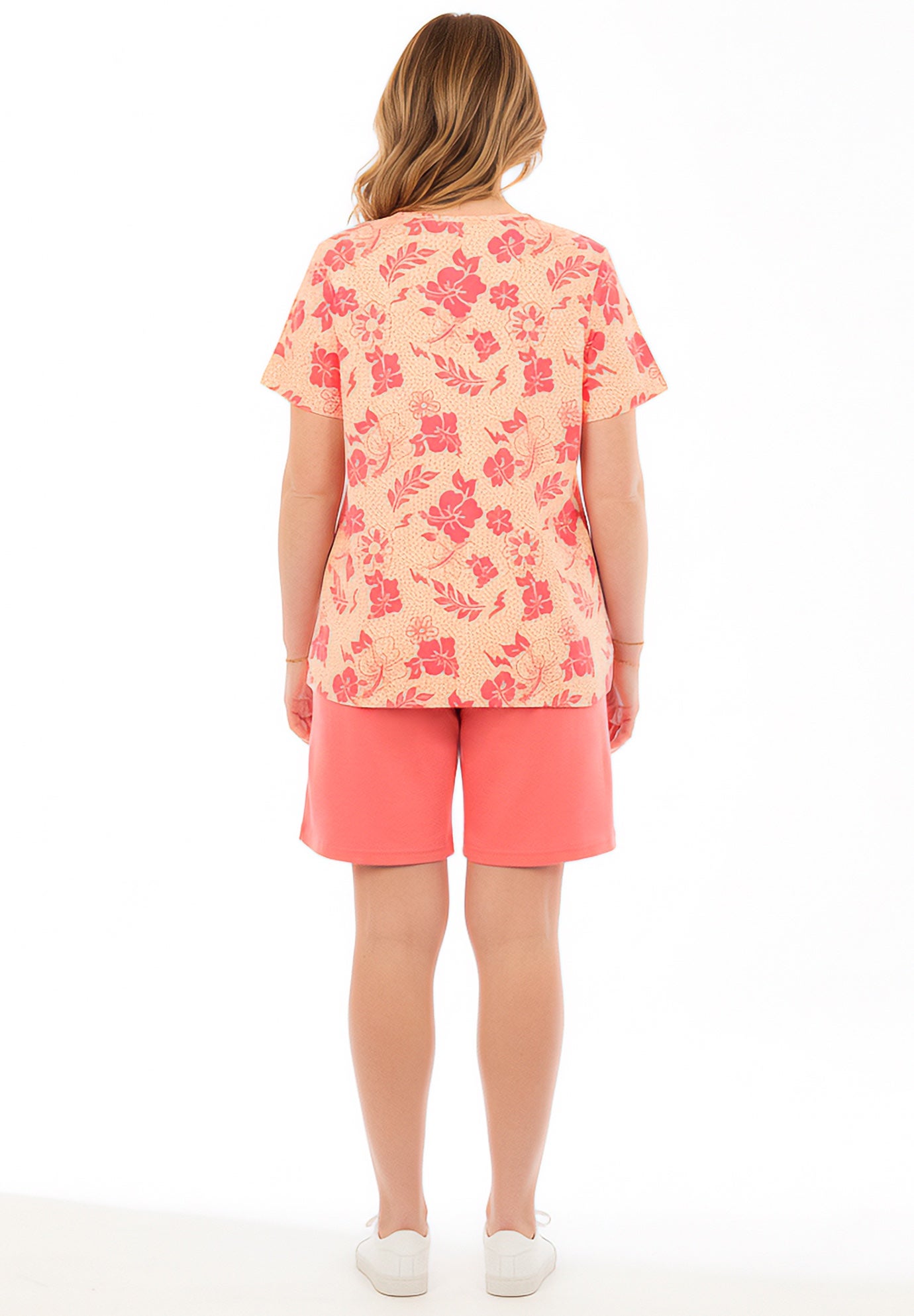 2-Piece Knit Tee and Short Set image number 1