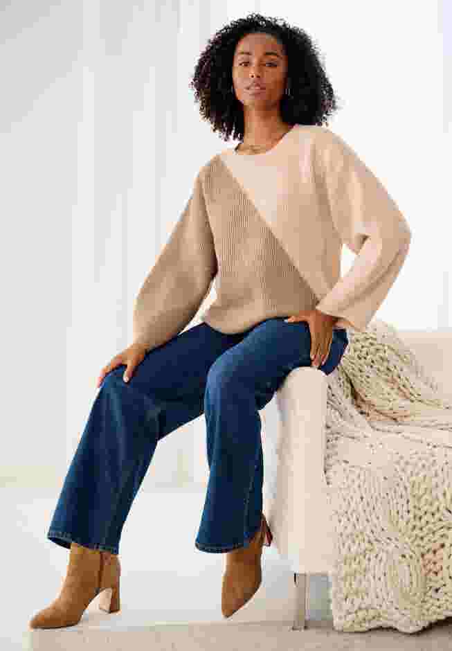 Colorblock Pullover Sweater image number 0