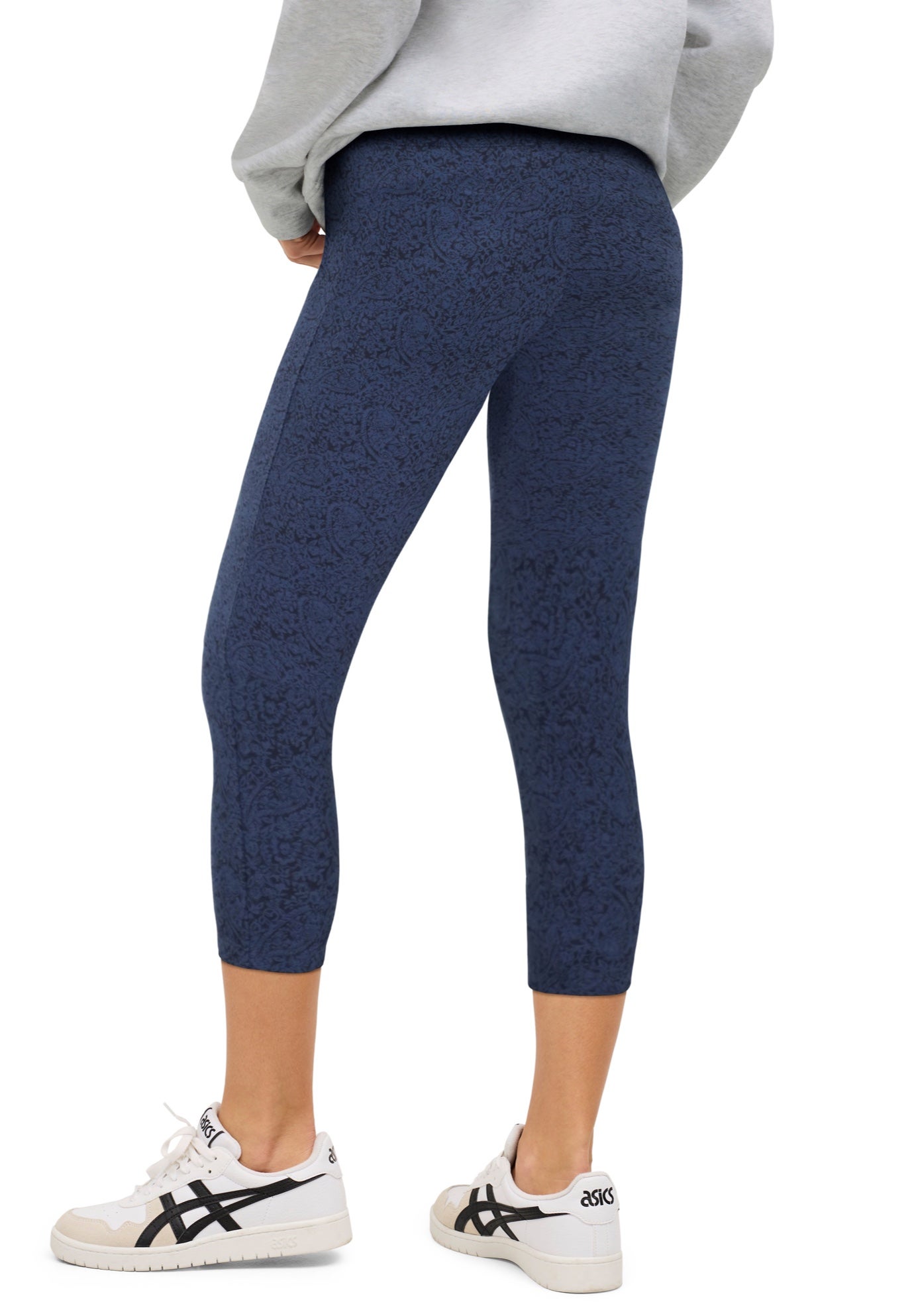 Stretch Knit Capri Legging image number 1