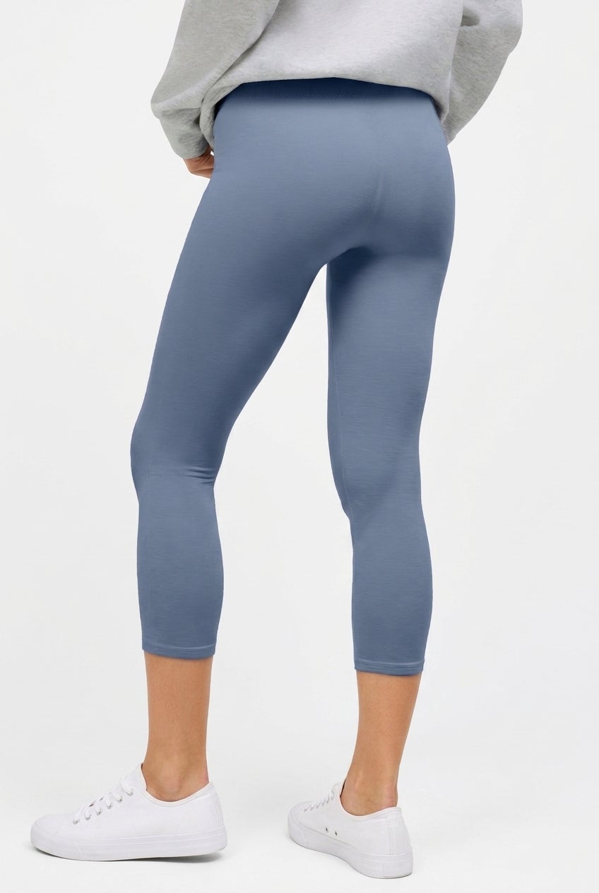 Cotton Spandex Elastic Waist Capri Leggings image number 1