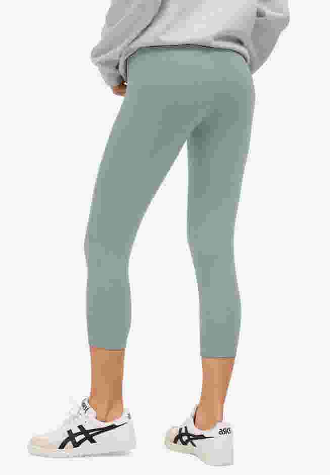 Knit Capri Leggings image number 1