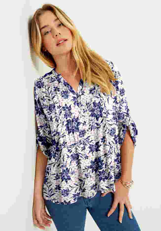 Roll-Tab Popover Tunic image number 0