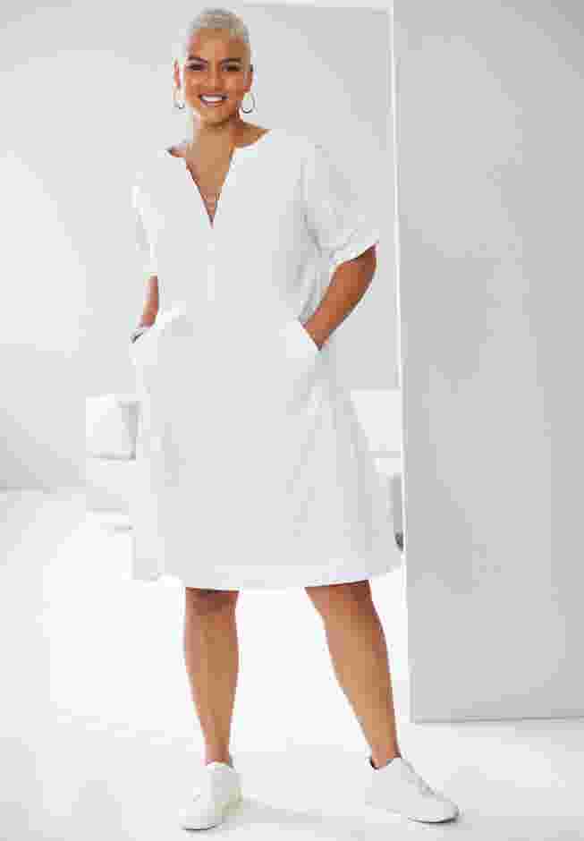 Y-Neckline Dress image number 0