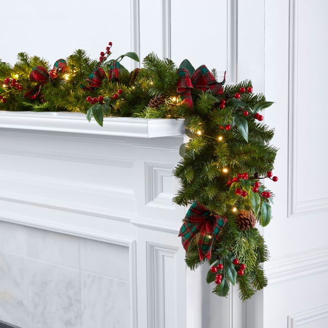 9' Pre-Lit Celeste Garland image number 0