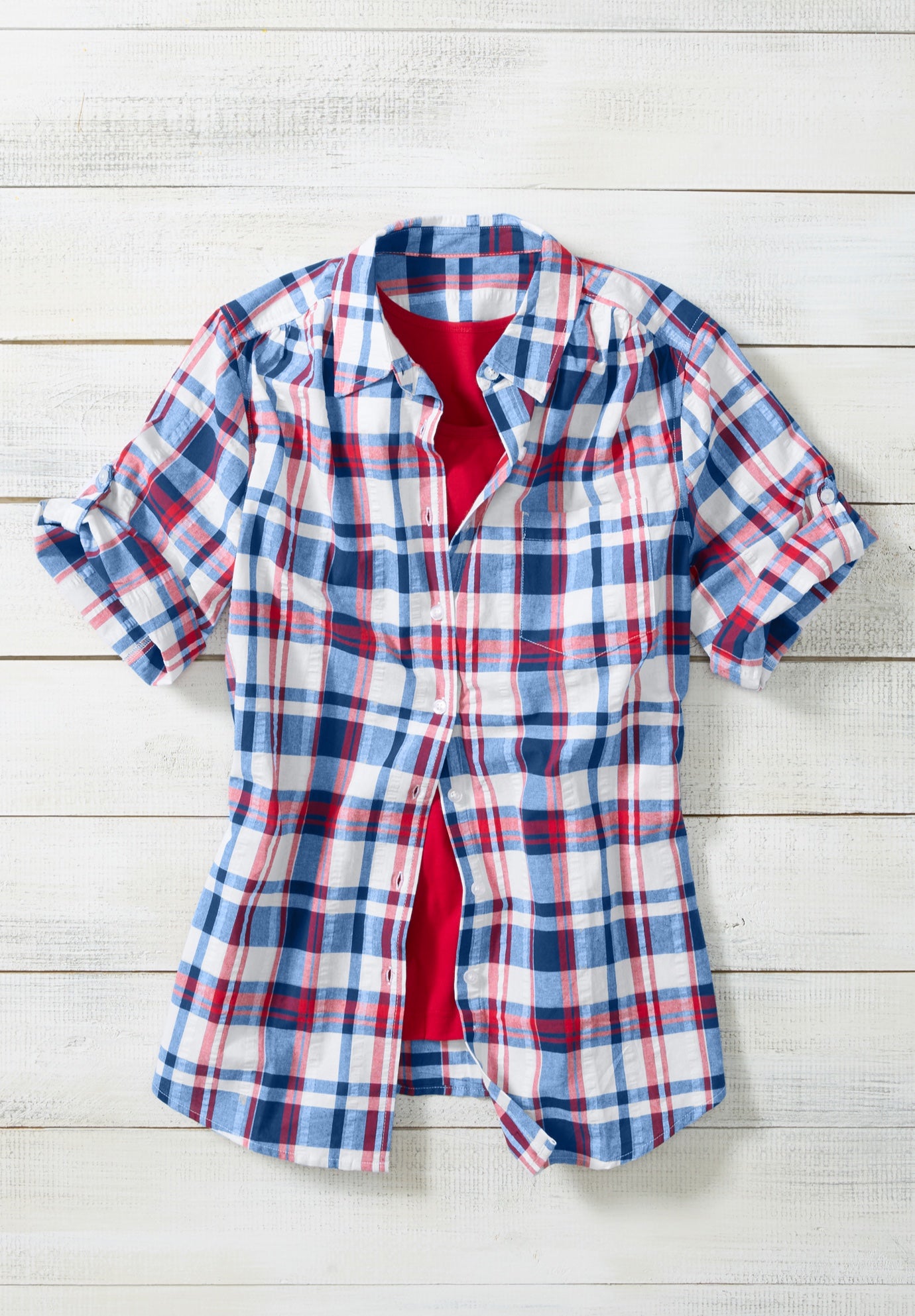 Short-Sleeve Button Down Seersucker Shirt image number 3