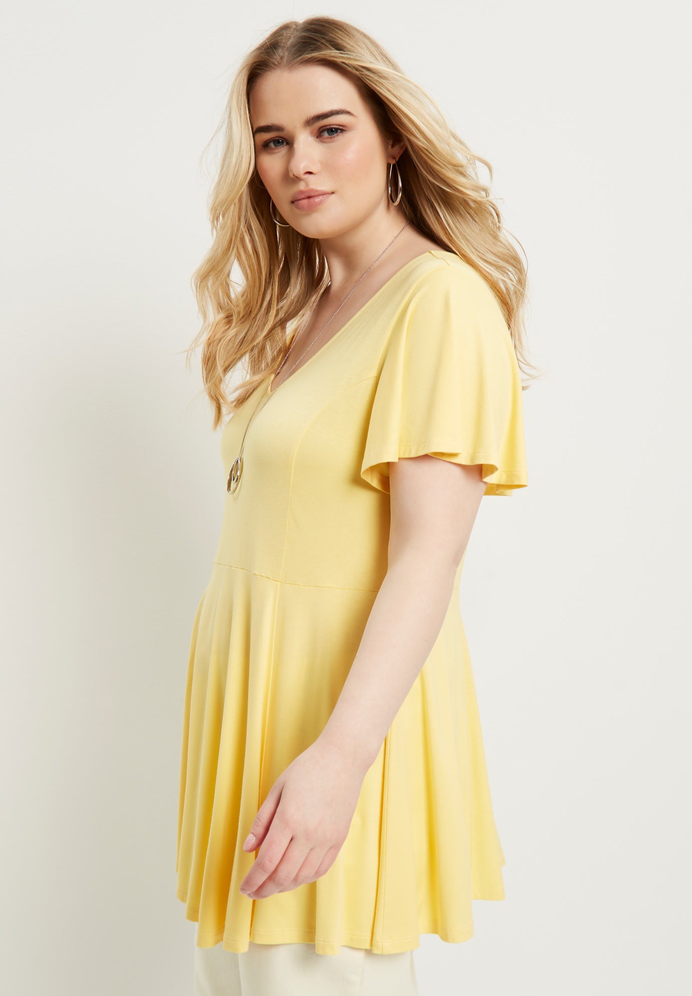 Flutter-Sleeve Peplum Tee image number 2