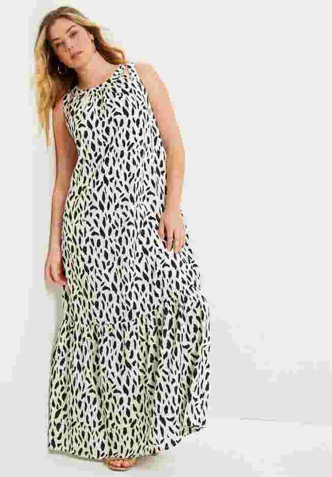 Cutout Neckline Maxi Dress image number 4