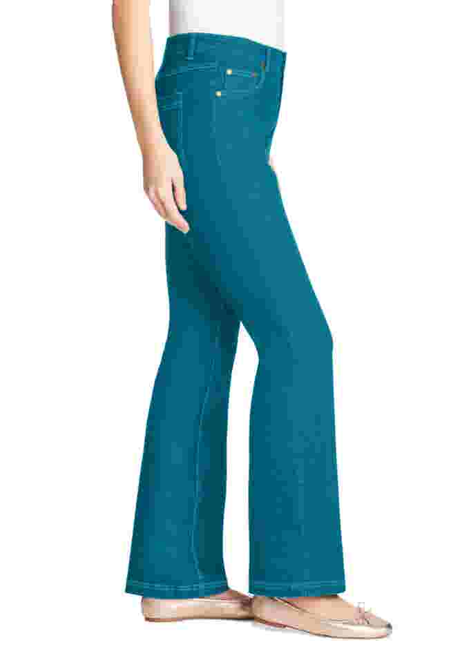 Womens Plus-Size Stretch Denim Five-Pocket Bootcut Jeans image number 2