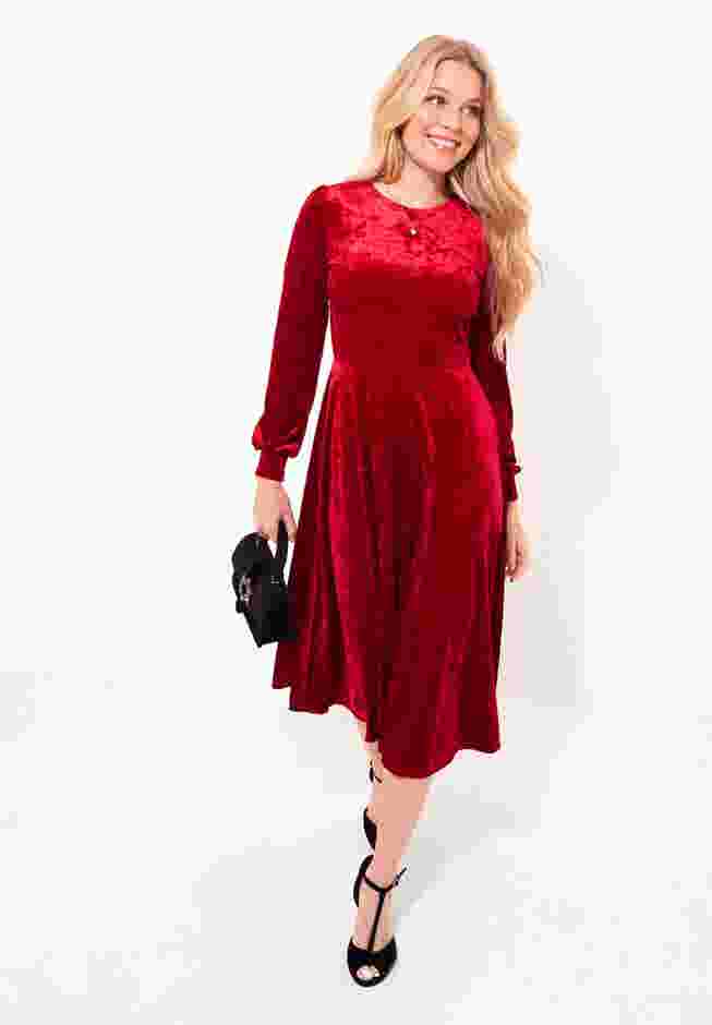 Crushed Velvet Midi Dress image number 2
