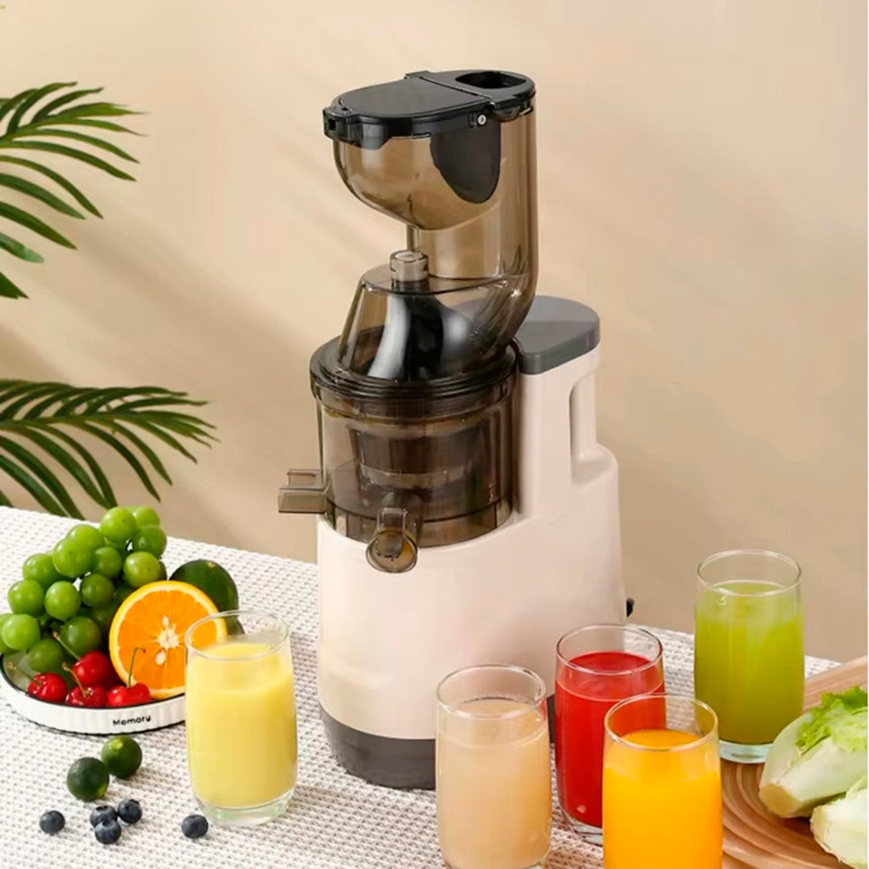 Milex&reg; Self-Cleaning Power Juicer image number 0