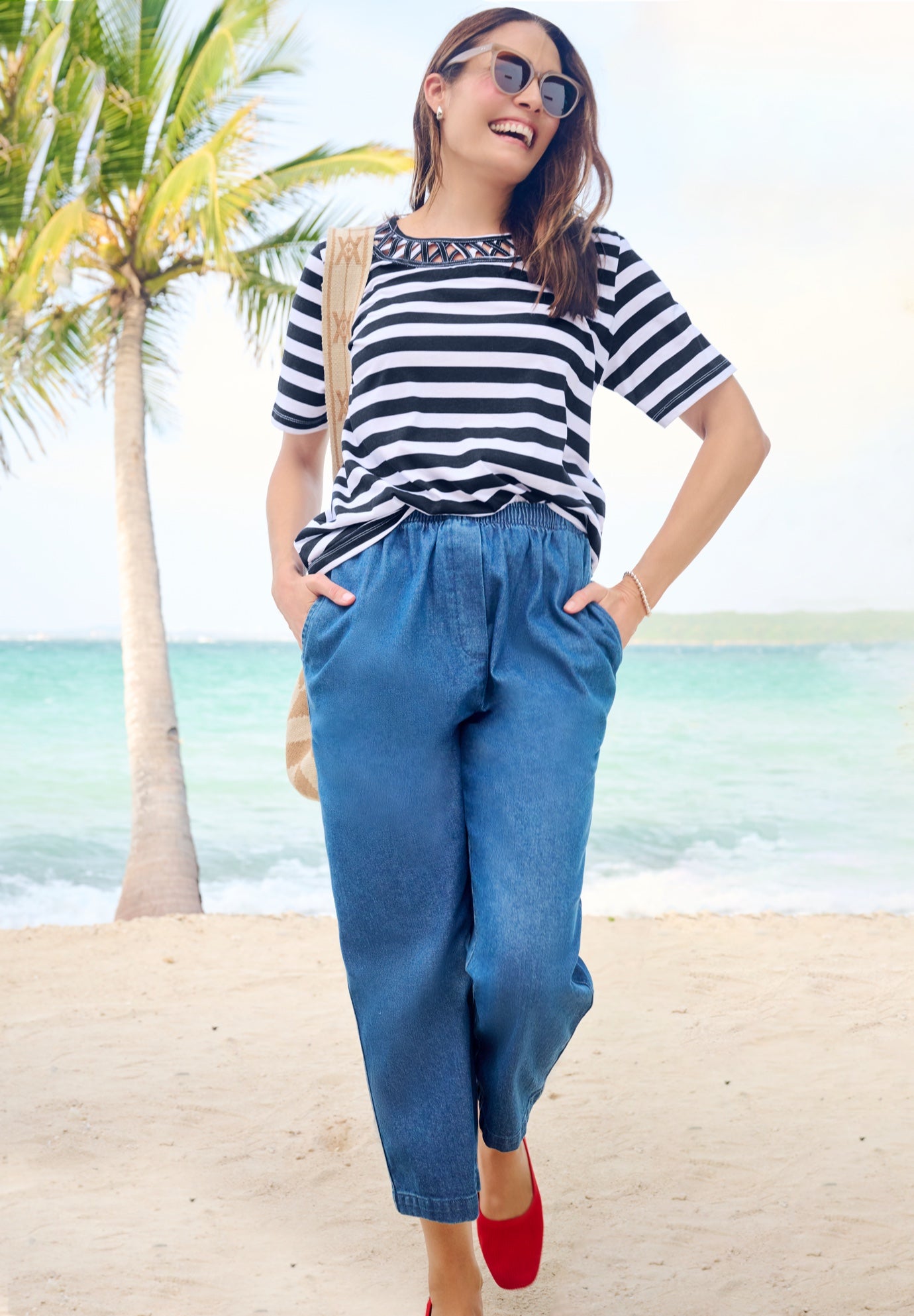 Lattice Neck Tee image number 2