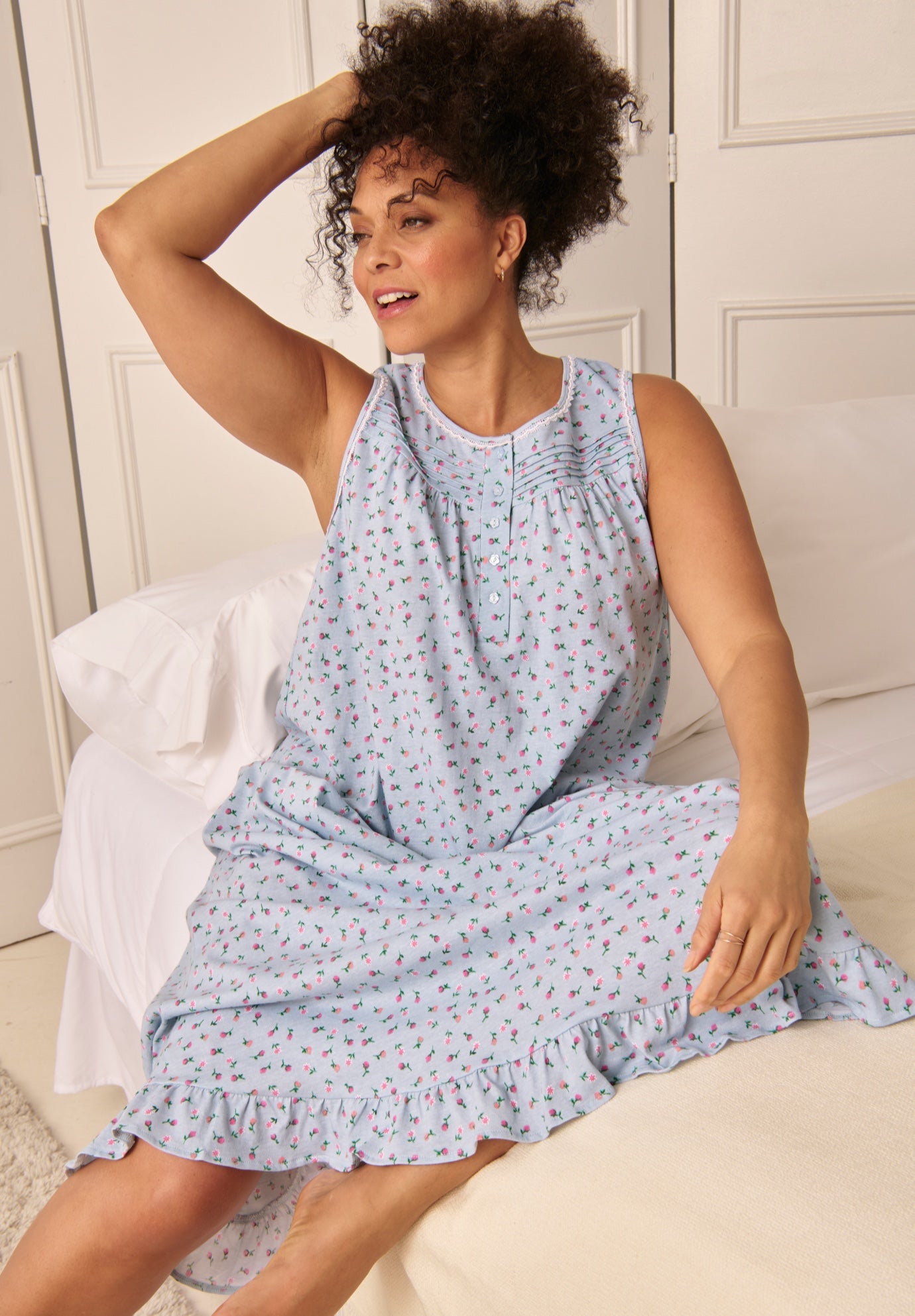 Rosebud Gown image number 0