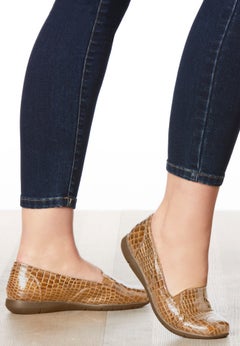 The Leisa Slip On Flat