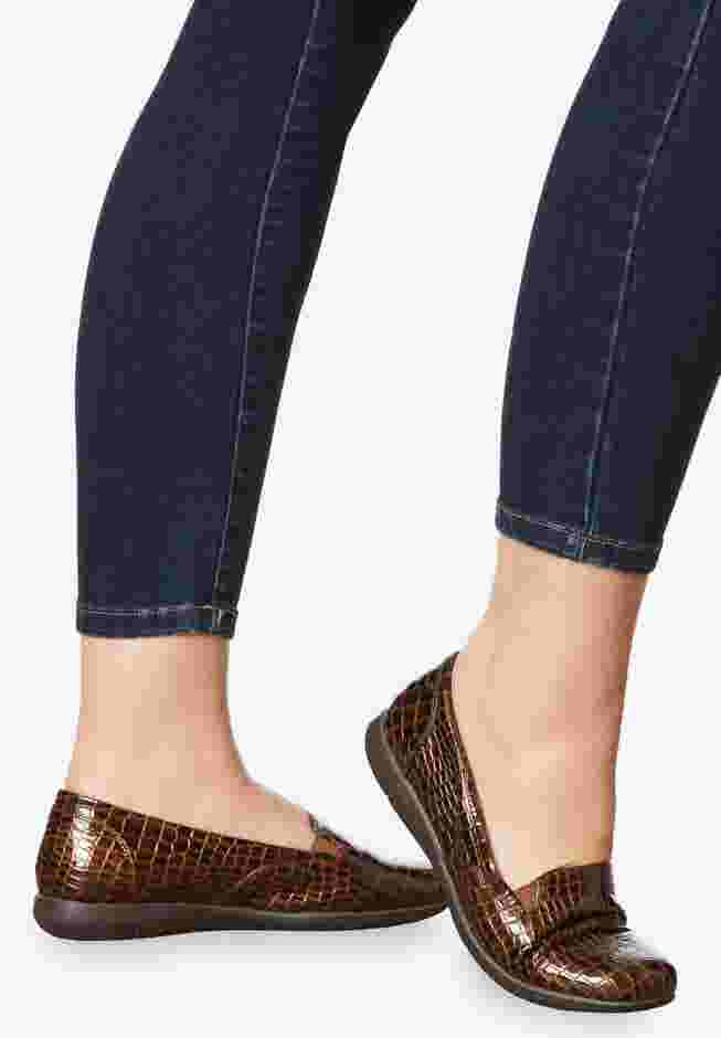 The Leisa Slip On Flat image number 5