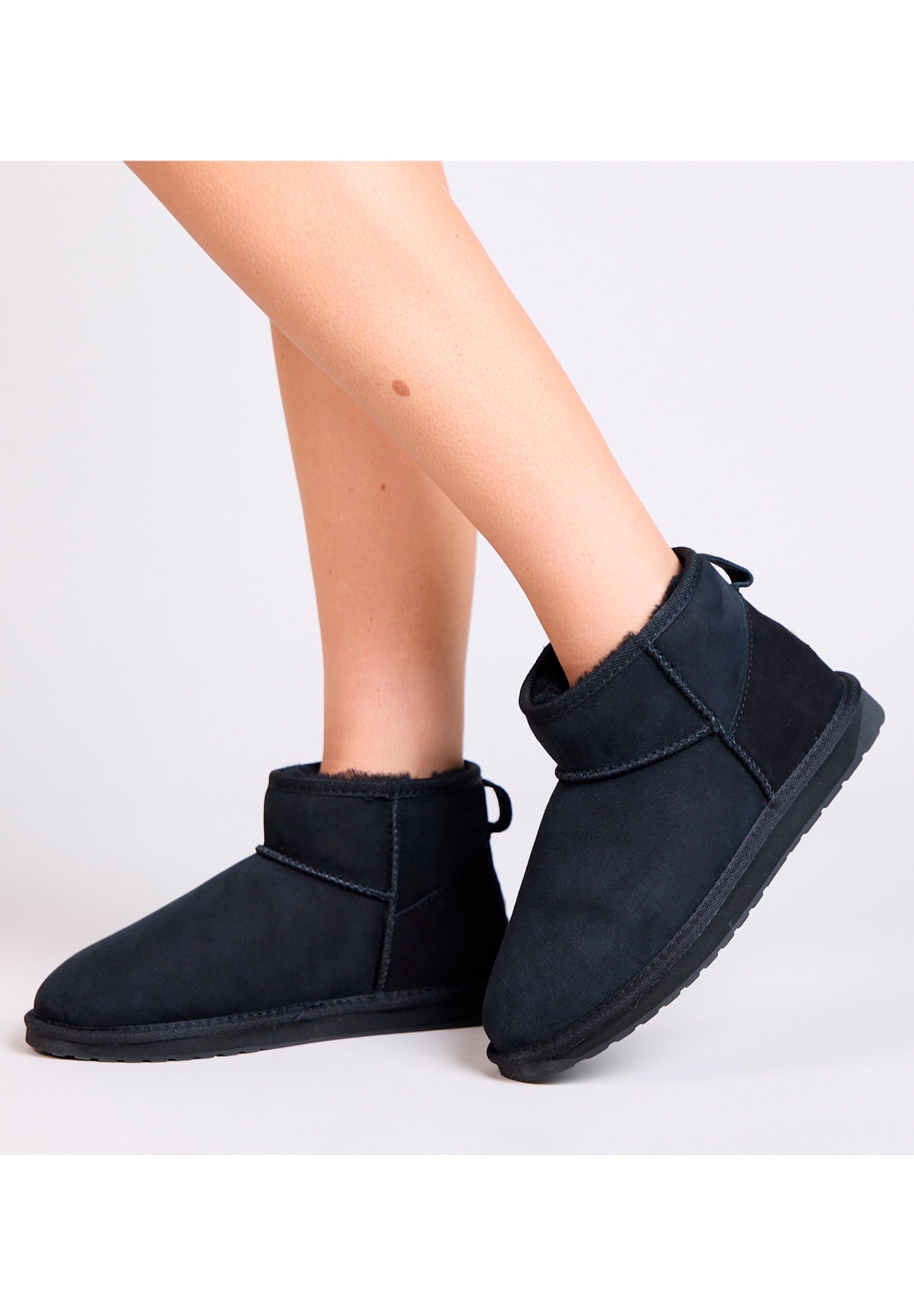 The Stinger Micro Water Resistant Boot image number 5