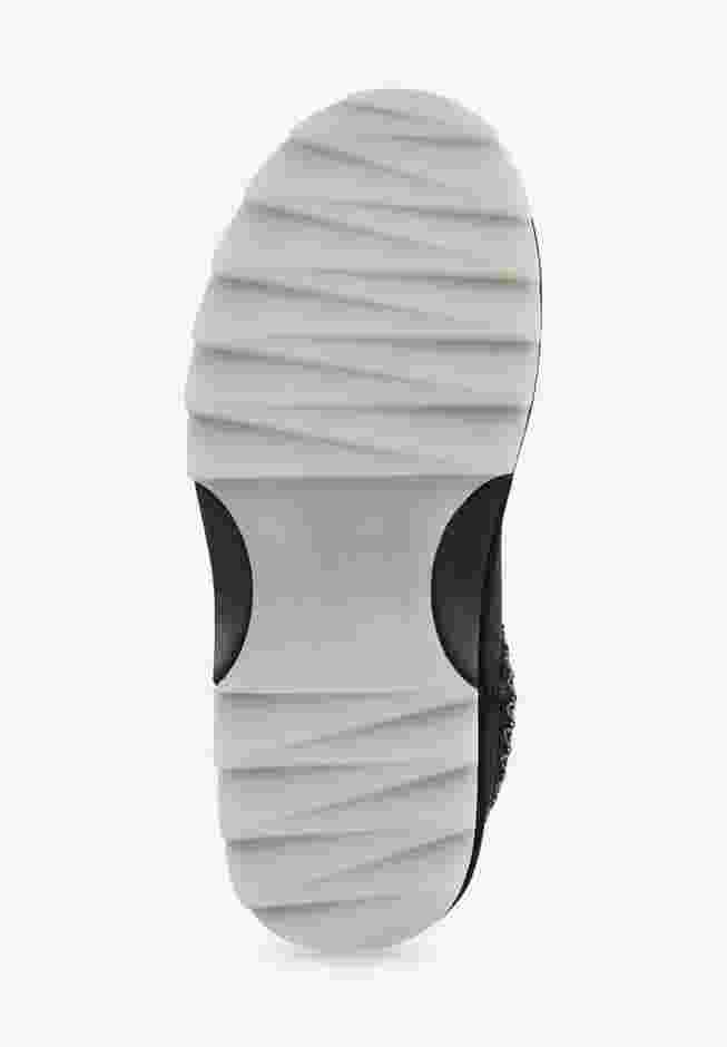 The Sharky Scuff Slipper image number 2