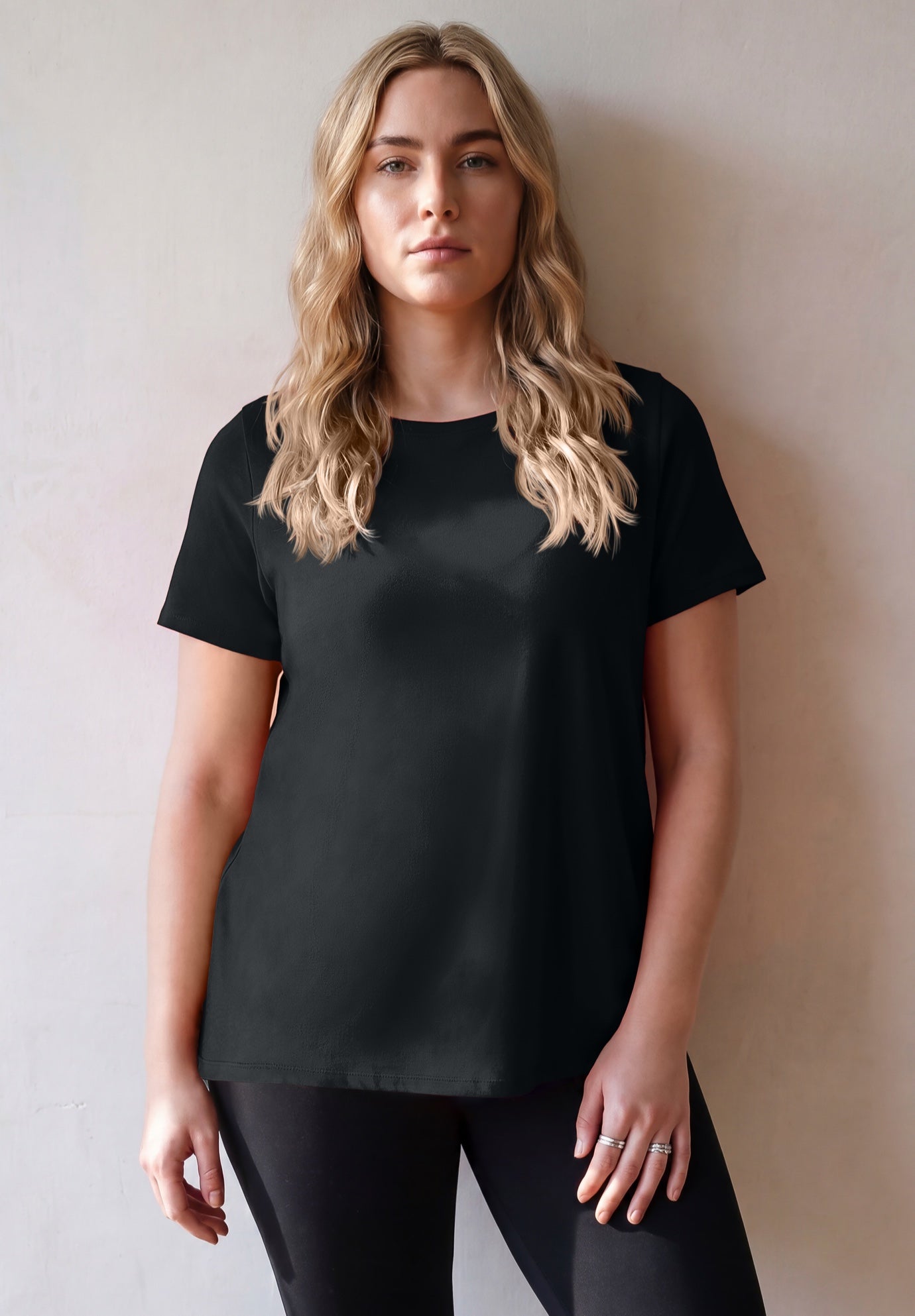 Signature Short Sleeve Tee image number 0