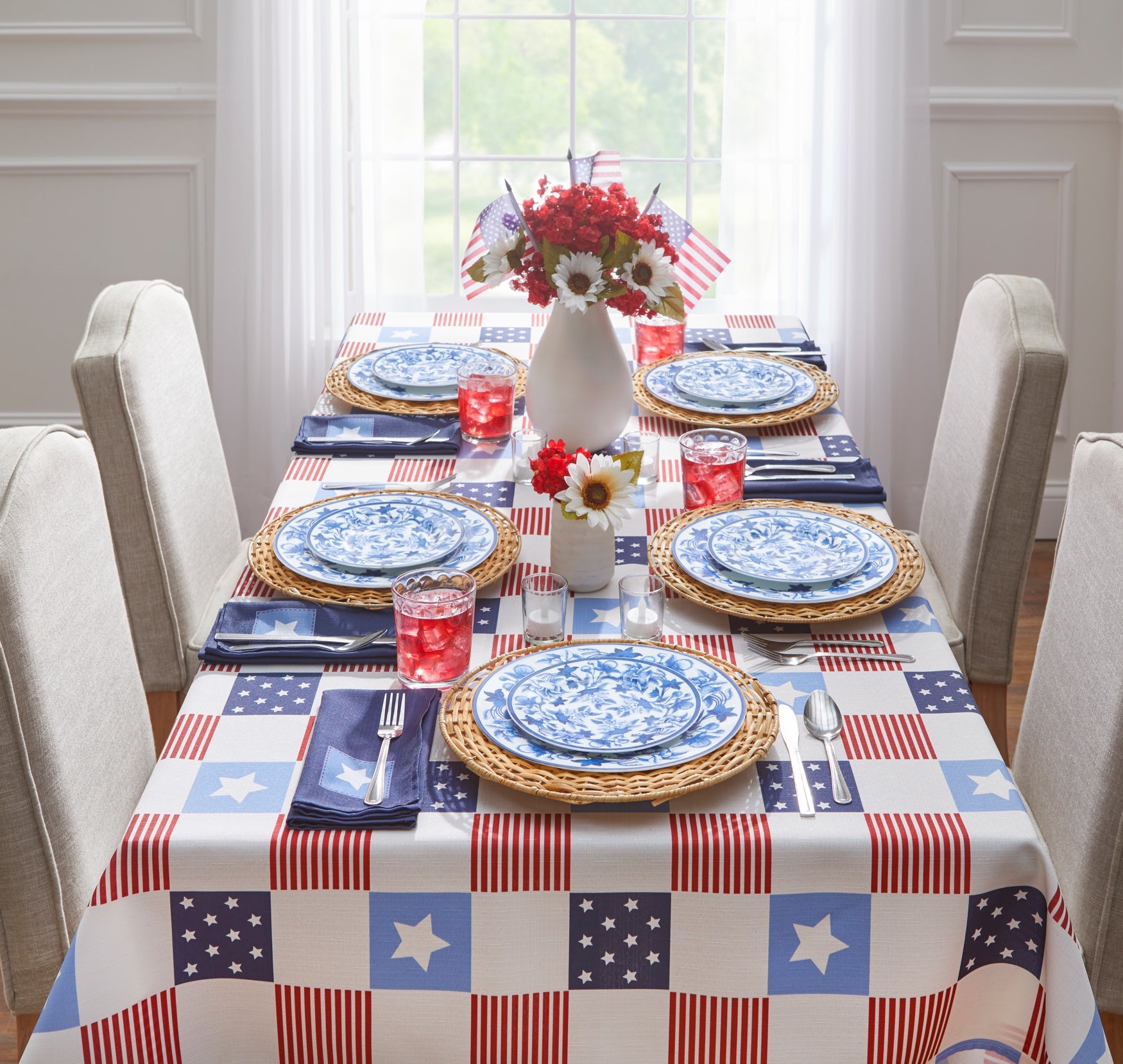 Heritage Tablecloth image number 8