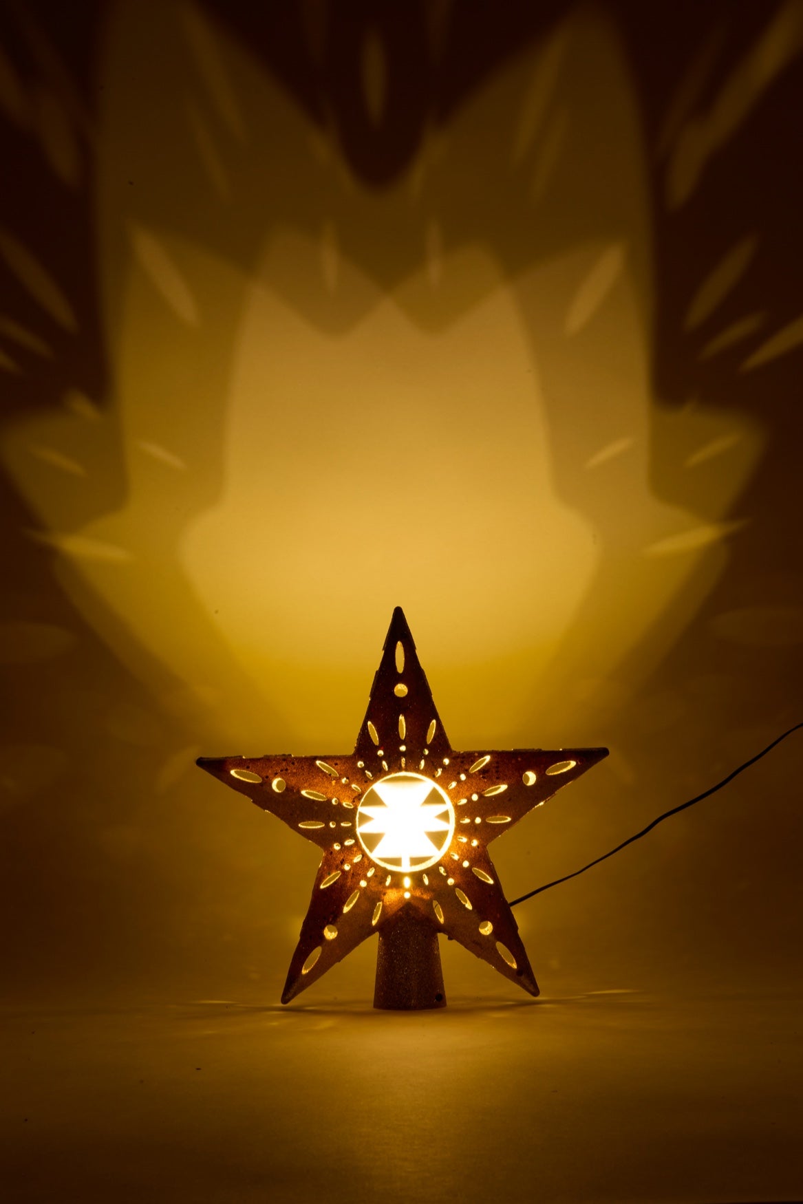 LED Spiral Tree Topper image number 1