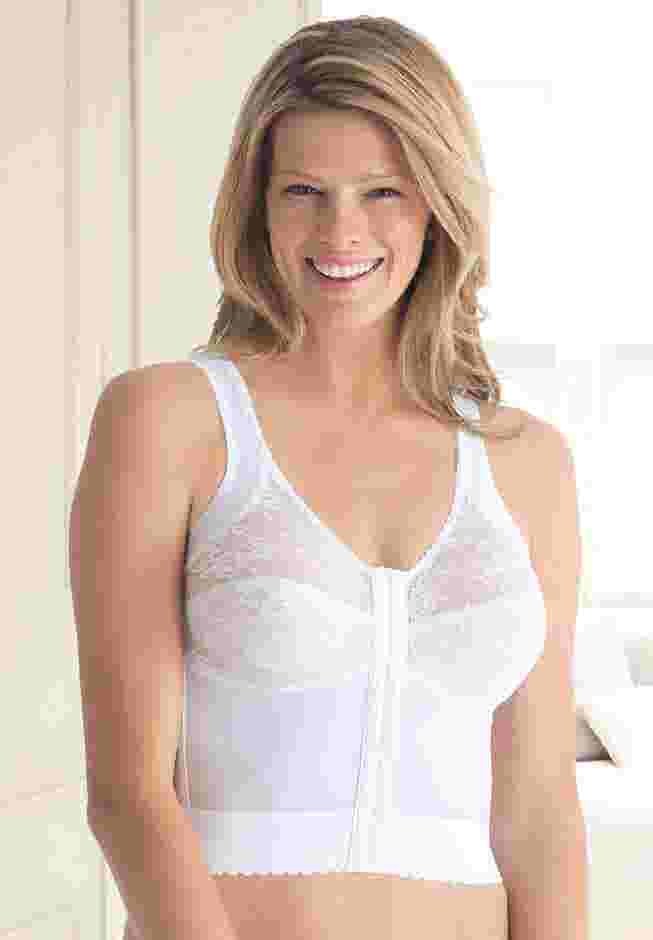Front-Close Longline Wireless Posture Bra image number 3