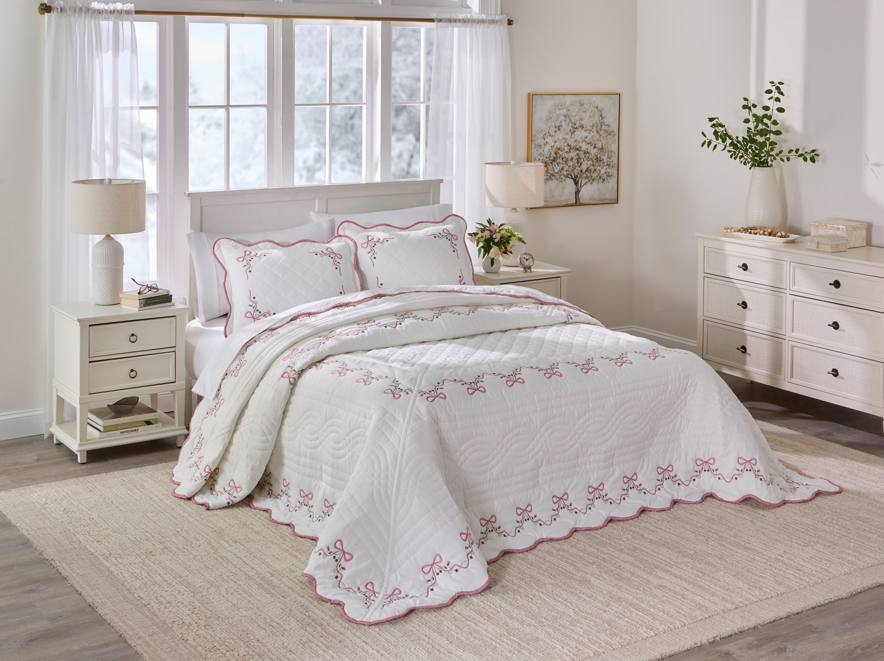 Maison Bow Embroidered Bedspread Set image number 0