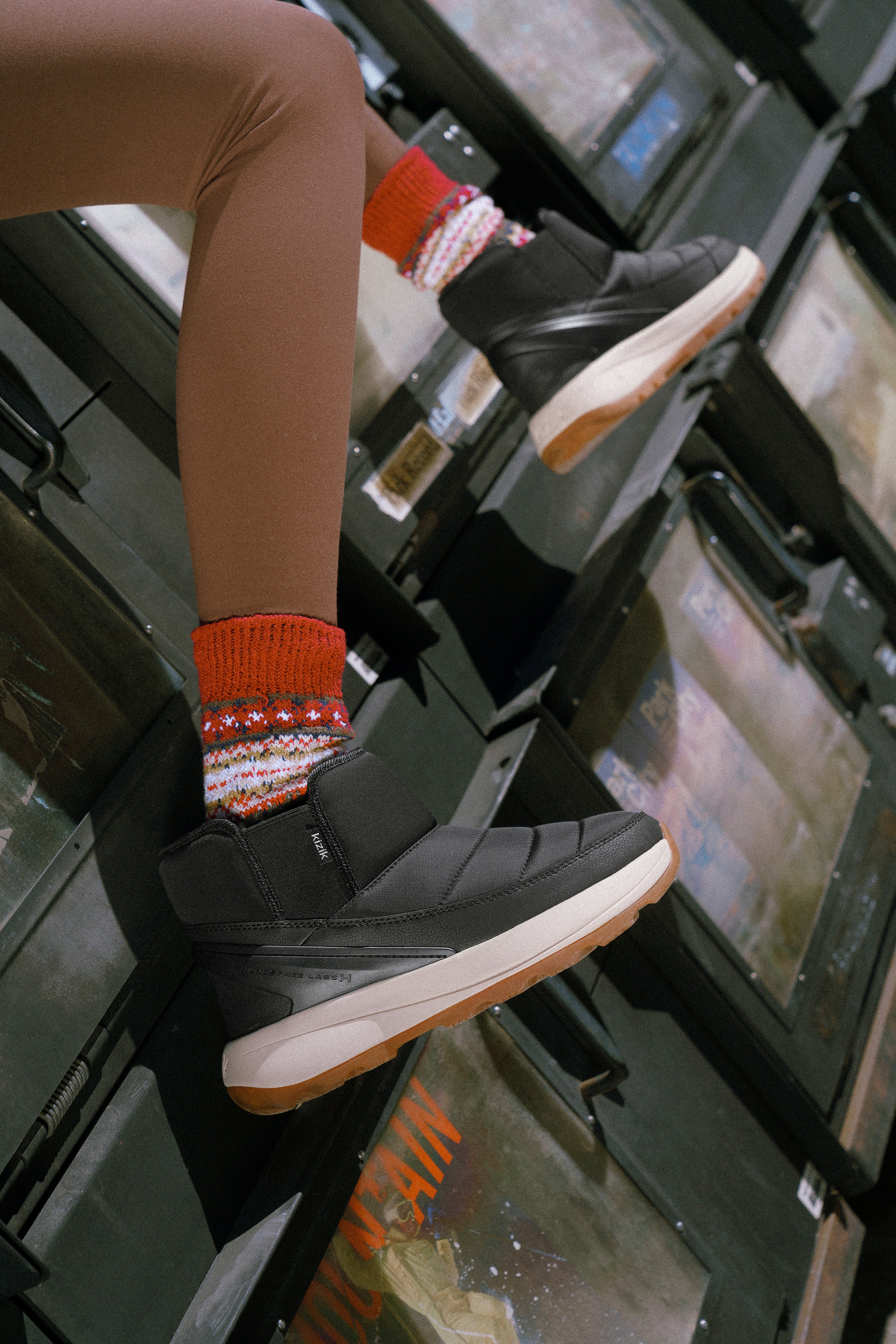 Juno 2 Low Hands-Free Bootie image number 0