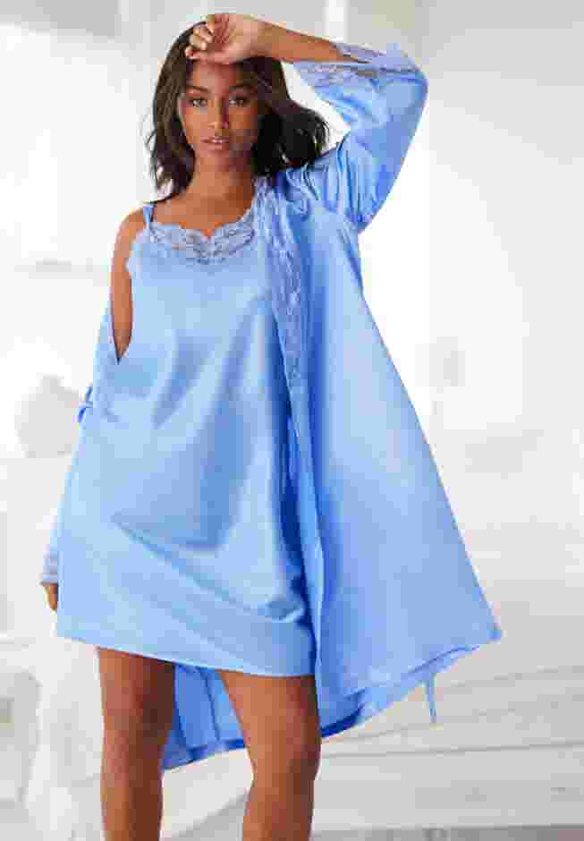 The Luxe Satin Short Peignoir Set image number 5