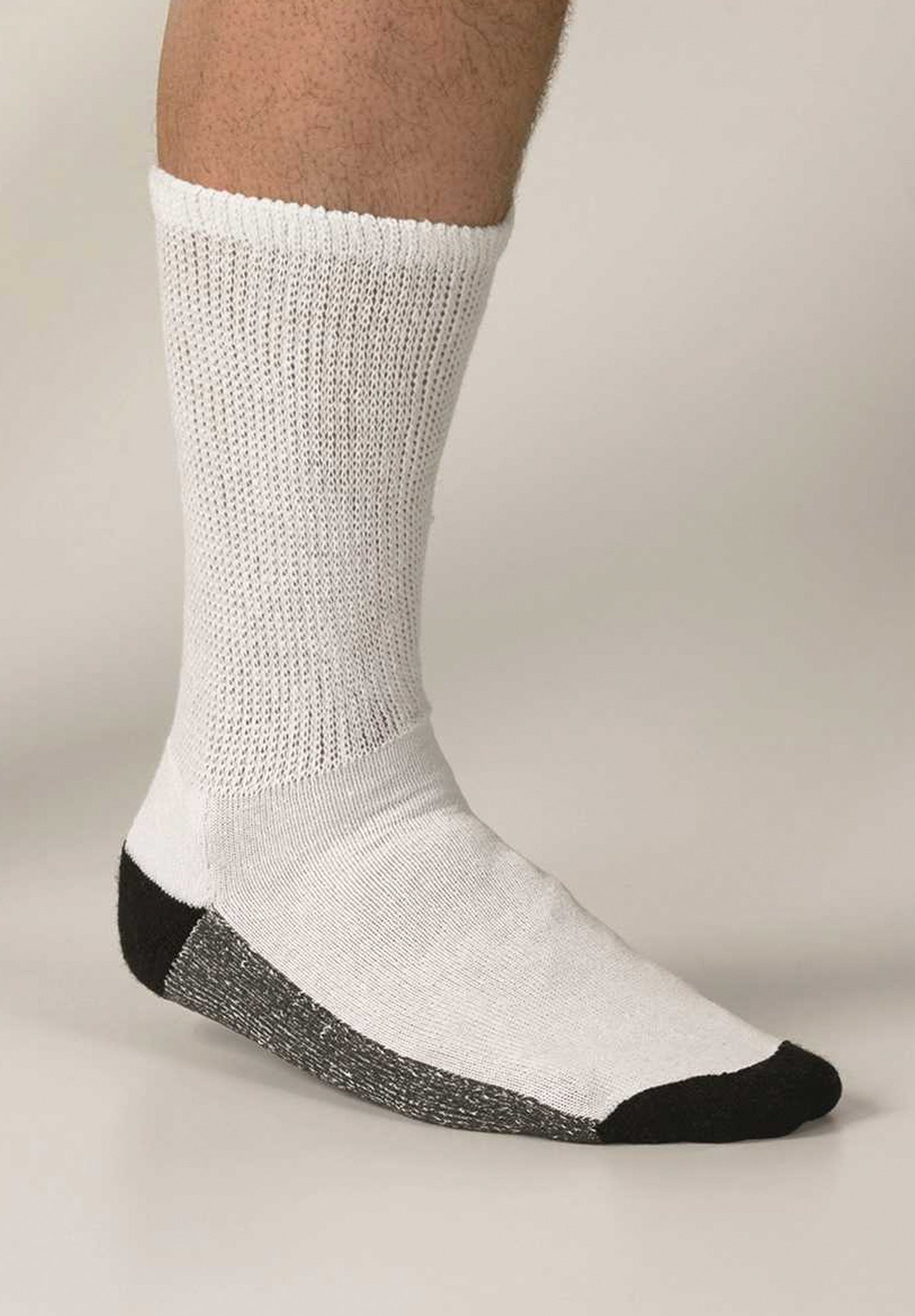 Full Length Cushioned Crew Socks 3-Pack image number 1