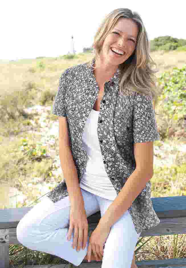 Short-Sleeve Cotton Campshirt image number 0